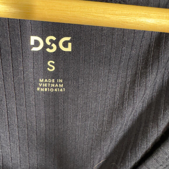 New DSD Cropped Top Women S Small Blue V-Neck Sleeveless Wide Strap Cotton - Picture 6 of 8